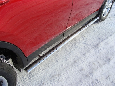 Пороги труба овальная с проступью 75х42 мм ТСС для Toyota RAV4 2013-2015
