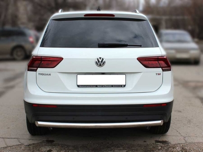 Защита заднего бампера радиусная одинарная d-53(кроме Off Road) для Volkswagen Tiguan 2016 – н.в.