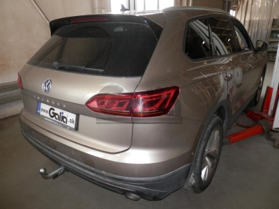 Фаркоп оцинкованный для Volkswagen Touareg 2018-н.в. условно-съемное крепление шара