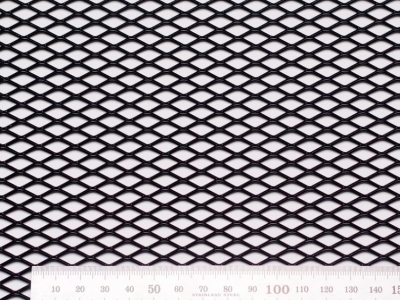Сетка просечновытяжная серебриста 25x100 сота 15 мм № R15 100x25 Silver