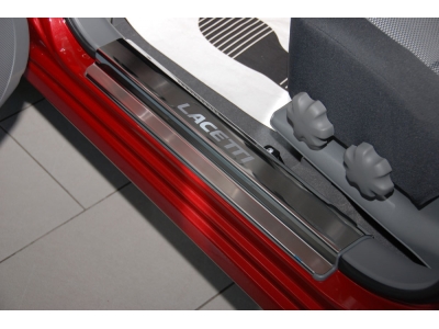 Накладки на внутренние пороги 4 штуки на хетчбек Alu-Frost для Chevrolet Lacetti 2005-2013