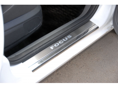 Накладки на внутренние пороги матовые 4 штуки на 5 дверей Alu-Frost для Ford Focus 2 2005-2011