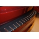 Накладка на задний бампер профилированная с загибом карбон Alu-Frost для Nissan Tiida 2015-2018