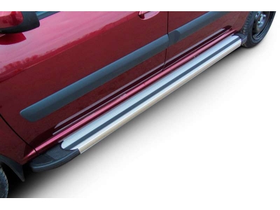 Пороги алюминиевые Slitkoff Luxe Silver для Volkswagen Amarok 2010-2016