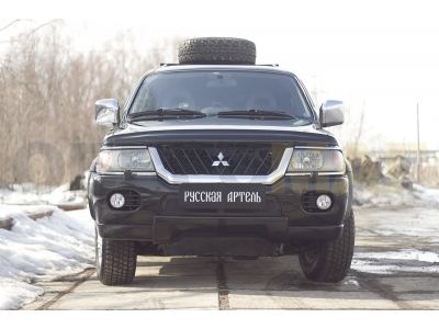 Защитная сетка и заглушка решетки переднего бампера Русская артель для Mitsubishi Pajero Sport 1998-2004