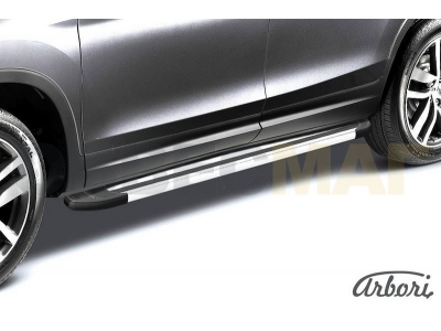Пороги алюминиевые Arbori Luxe Silver серебристые для Mitsubishi Outlander 2015-2021