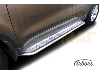 Пороги с площадкой алюминиевый лист усиленные 42 мм Arbori для Kia Sportage 2016-2021