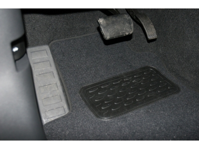Коврики в салон текстиль 4 штуки Autofamily для Dodge Caliber 2006-2012 NLT.13.03.11.110kh
