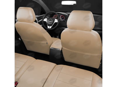 Чехлы экокожа бежевая с перфорацией с бежевыми боковинами и спинкой вариант 1 АвтоЛидер для Toyota Prius 3 2009-2015