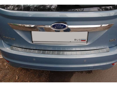 Накладка на задний бампер с силиконом Alu-Frost для Ford Focus 2 2008-2011