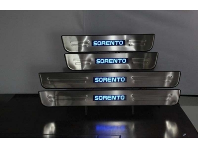 Накладки на дверные пороги JMT с логотипом и LED подсветкой для Kia Sorento Prime 2009-2020