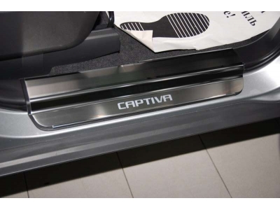 Накладки на внутренние пороги с надписью 4 штуки Alu-Frost для Chevrolet Captiva 2011-2016