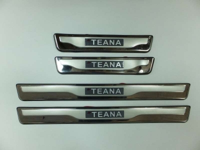 Накладки на дверные пороги JMT с логотипом и LED подсветкой для Nissan Teana 2014-2021