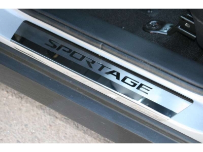 Накладки на пороги вместо пластика с логотипом 4 штуки Союз96 для Kia Sportage 2010-2015
