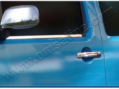 Накладки на 2 дверные ручки с 2-мя отверстиями под ключ Omsa_Line для Nissan Navara 2005-2015
