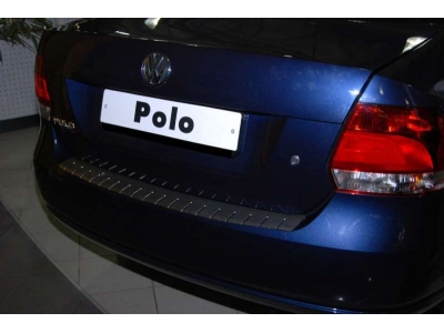 Накладка на задний бампер профилированная с загибом Volkswagen Polo № 25-3665