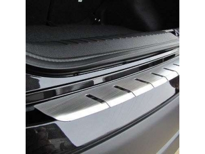 Накладка на задний бампер профилированная с загибом Alu-Frost для Hyundai ix20 2010-2015