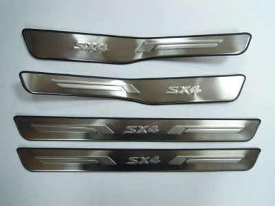 Накладки на дверные пороги JMT с логотипом для Suzuki SX4 Classic № 24541