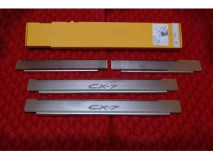 Накладки на внутренние пороги с надписью 4 штуки Mazda CX-7 № 08-1765