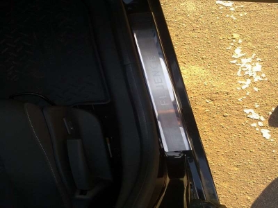 Накладки на внутренние пороги с надписью 4 штуки Alu-Frost для Renault Fluence 2009-2012