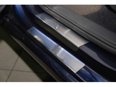 Накладки на внутренние пороги с надписью 8 штук Alu-Frost для Volkswagen Polo 2009-2020