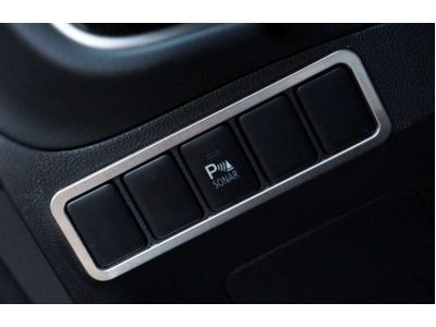 Окантовка кнопок парктроника 1 часть OEM Tuning для Mitsubishi Outlander 2015-2021