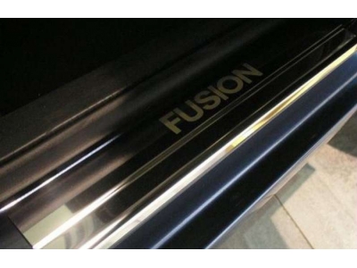 Накладки на внутренние пороги с надписью 4 штуки Alu-Frost для Ford Fusion 2002-2012