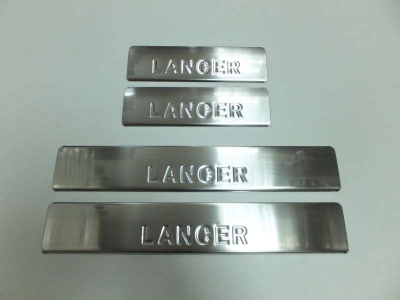 Накладки на дверные пороги 4 штуки Omsa_Line для Mitsubishi Lancer 2007-2010