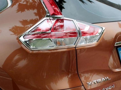 Накладки на задние фонари хром для Nissan X-Trail T32 № CNT18-14QJ-014A