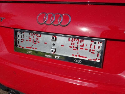 Рамка номерного знака для Audi TT для
