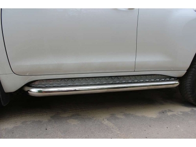Пороги с площадкой алюминиевый лист 76 мм ОбвесМаг для Toyota Land Cruiser 150 2013-2021