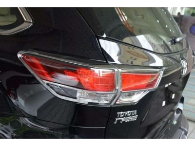 Накладки на задние фонари для Toyota Highlander № CNT17-15HLD-014