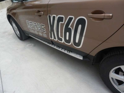 Пороги алюминиевые для Volvo XC60 № CNT23-XC60-005