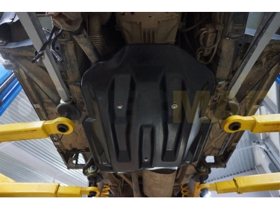 Защита КПП АБС-Дизайн композит 10 мм для Land Rover Defender 90/110 № 35.14k