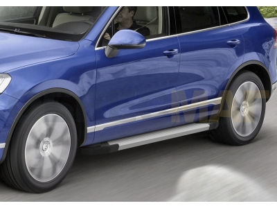 Пороги алюминиевые Rival Silver New для Volkswagen Touareg 2010-2017