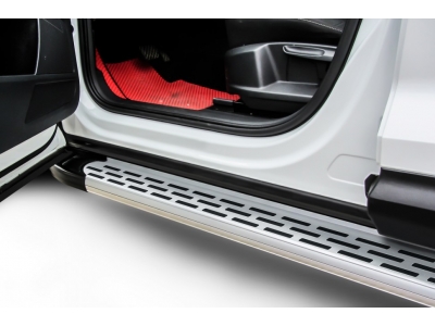 Пороги алюминиевые "Premium Silver" 1700 серебристые Hyundai Tucson Turbo (2018-2021)