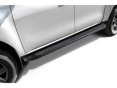 Пороги алюминиевые "Standart Black" 1800 черные Mitsubishi L-200 (2018-2022) Slitkoff