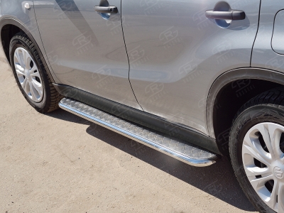 Пороги с площадкой алюминиевый лист 42 мм вариант 1 РусСталь для Suzuki Vitara 2015-2021