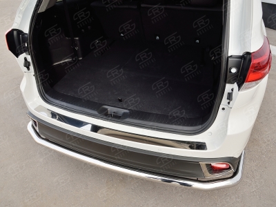 Накладка на задний бампер зеркальный лист РусСталь для Toyota Highlander 2017-2020