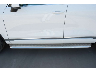Пороги с площадкой алюминиевый лист 63 мм вариант 1 РусСталь для Volkswagen Touareg 2014-2017