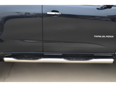 Пороги труба с накладками 76 мм вариант 2 РусСталь для Chevrolet TrailBlazer 2013-2016