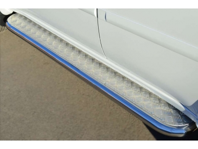 Пороги с площадкой алюминиевый лист 63 мм РусСталь для Mitsubishi Pajero Sport 2013-2016