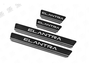Накладки на пороги Russtal, карбон с логотипом для Hyundai Elantra № HYELAN20-06