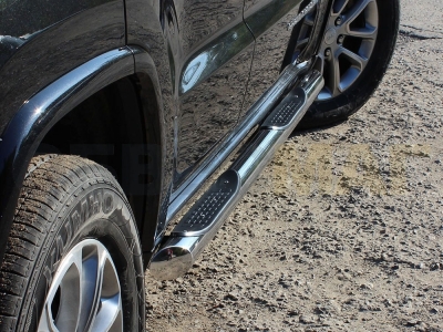 Пороги труба с накладками 76 мм Технотек для Jeep Grand Cherokee 2013-2021