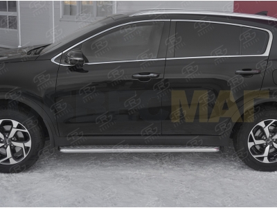 Пороги с площадкой алюминиевый лист 42 мм вариант 1 РусСталь для Kia Sportage 2018-2021