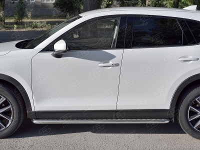 Пороги с площадкой алюминиевый лист 42 мм вариант 1 РусСталь для Mazda CX-5 2017-2021