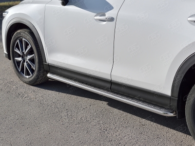 Пороги с площадкой алюминиевый лист 42 мм вариант 1 РусСталь для Mazda CX-5 2017-2021