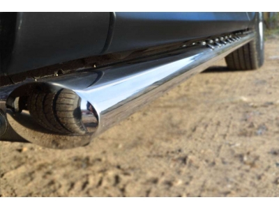 Пороги труба овальная с проступью 75х42 мм РусСталь для Subaru Forester SJ 2013-2016