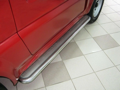 Пороги с площадкой алюминиевый лист 42 мм РусСталь для Suzuki Jimny 2005-2011