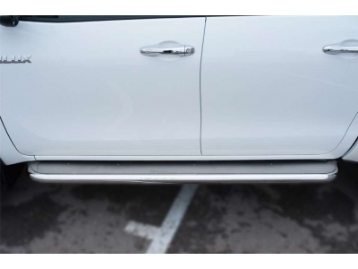 Пороги с площадкой алюминиевый лист 63 мм вариант 1 РусСталь для Toyota Hilux 2015-2021